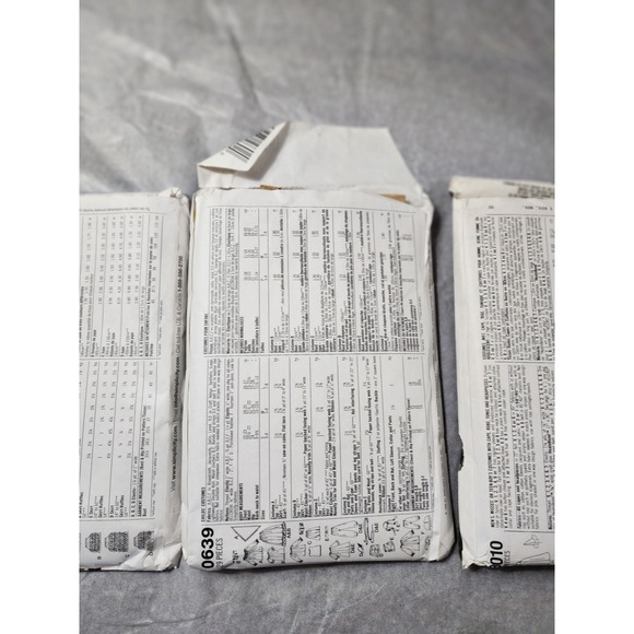 Simplicity Sewing Patterns Lot of 3 Halloween Costumes Adult & Kids Spooky Witch - Picture 6 of 8